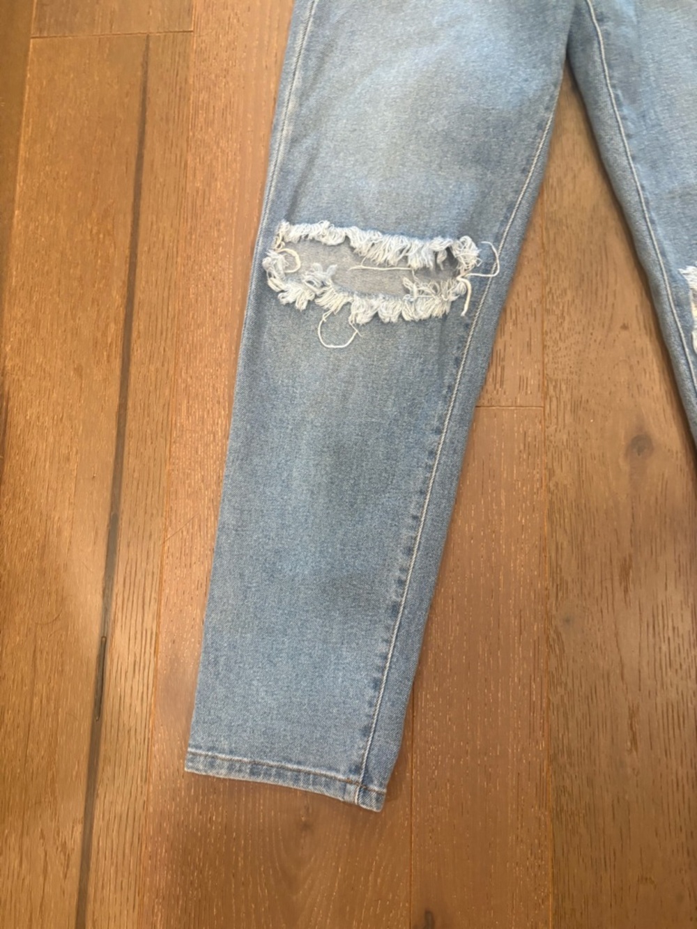 Vibrant M.I.U. $75 High Rise Distressed Straight Leg Jeans Sz 4/27 made in USA - Picture 5 of 10